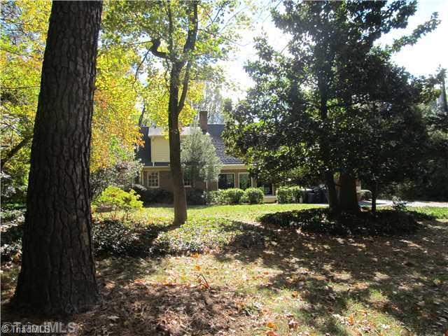 2709 Windsor Road Winston-Salem, NC 27104 - Photo 11 of 11 Exterior Back.