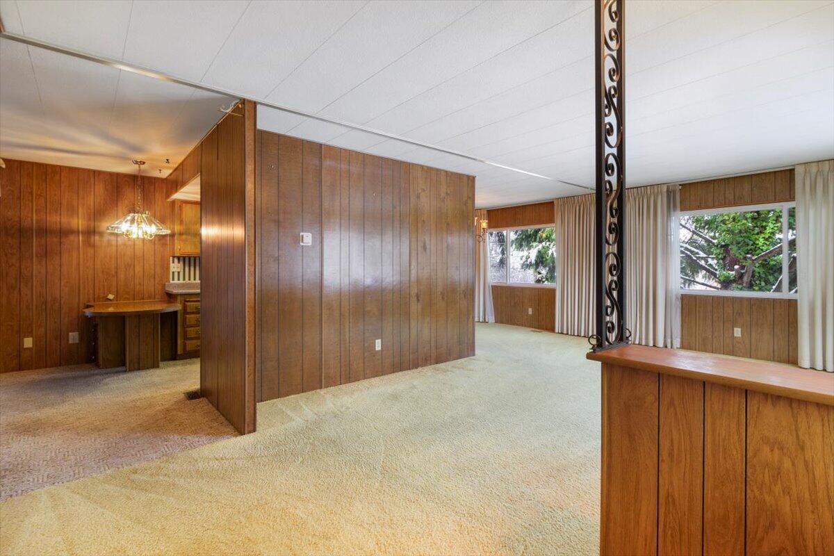 3955 South Stage Road, Unit 7 Medford, OR 97501 - Photo 7 of 36 07-3955 S Stage Rd Unit 7-7