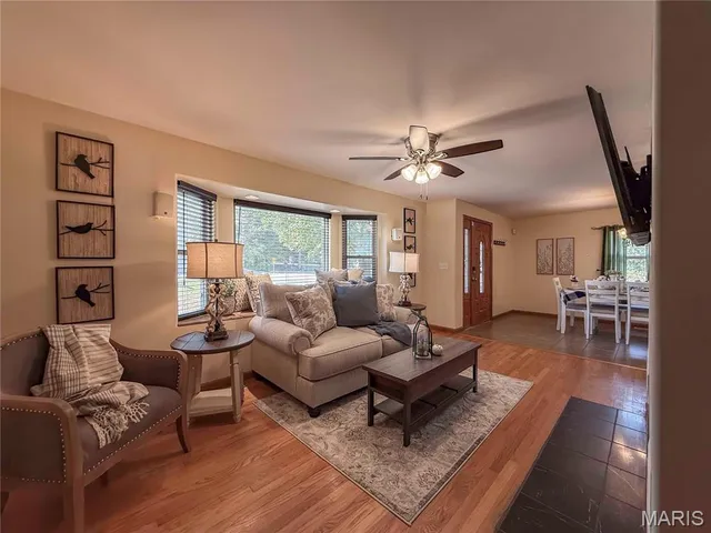 $290,000 | 12268 State Rd TT, Festus, MO 63028