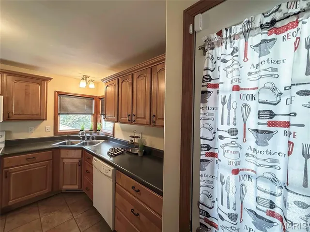 $290,000 | 12268 State Rd TT, Festus, MO 63028