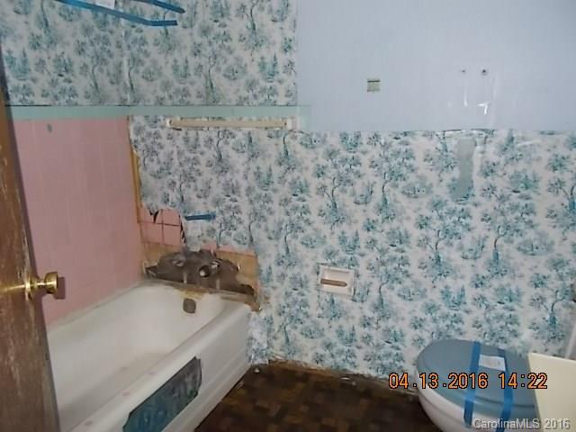 8448 Pence Road, Unit 1 Charlotte, NC 28215 - Photo 12 of 17 Gallery Image 12