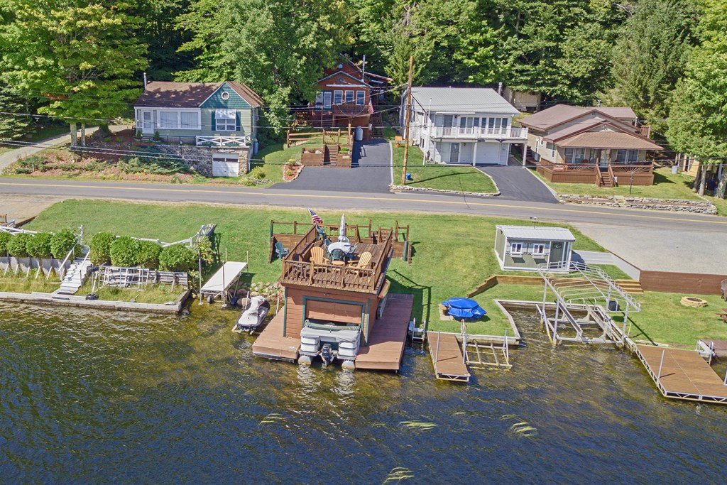 491 Hollywood Road Old Forge, NY 13420 - Photo 4 of 18 Gallery Image 4