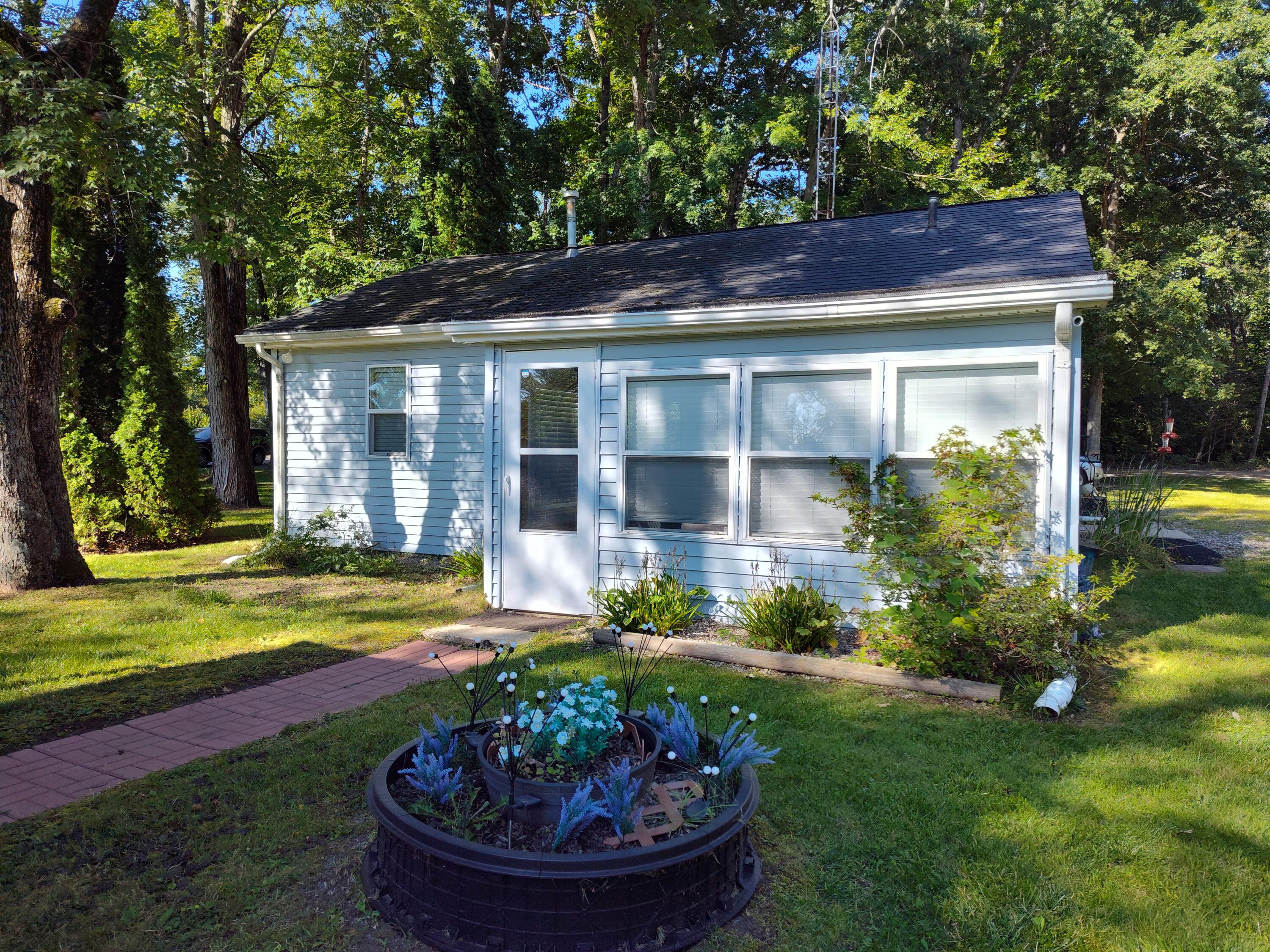 2251 Hemlock Road Quincy, MI 49082 - Photo 3 of 96 IMG_20250902_101754685_HDR