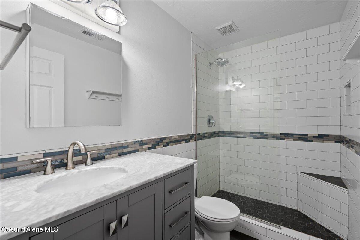 3815 North Alex Street Coeur D'Alene, ID 83815 - Photo 47 of 64 47-Full Bath