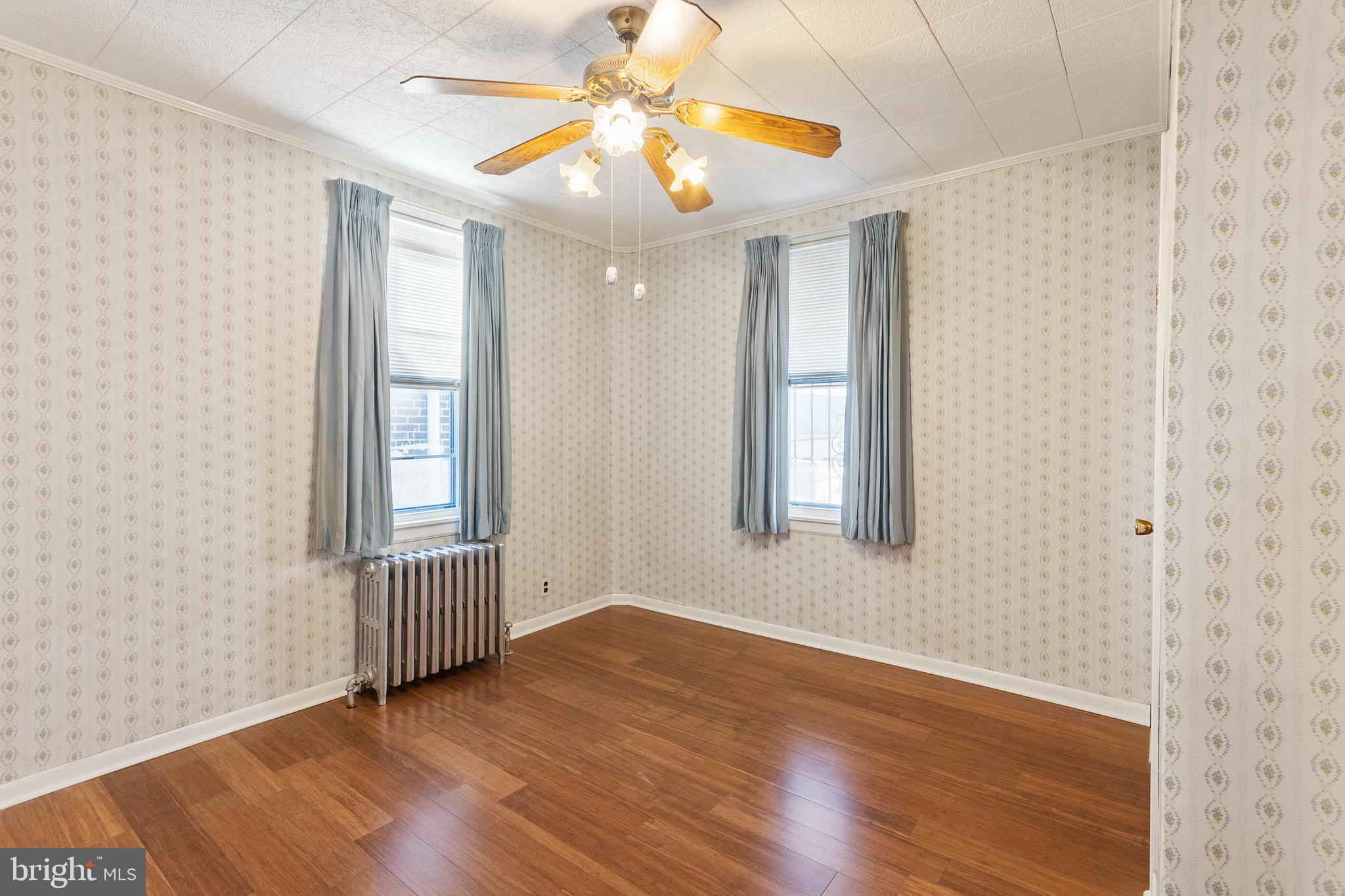 3346 Edgemont Street Philadelphia, PA 19134 - Photo 13 of 24 Great guest room sizes can double as flex space