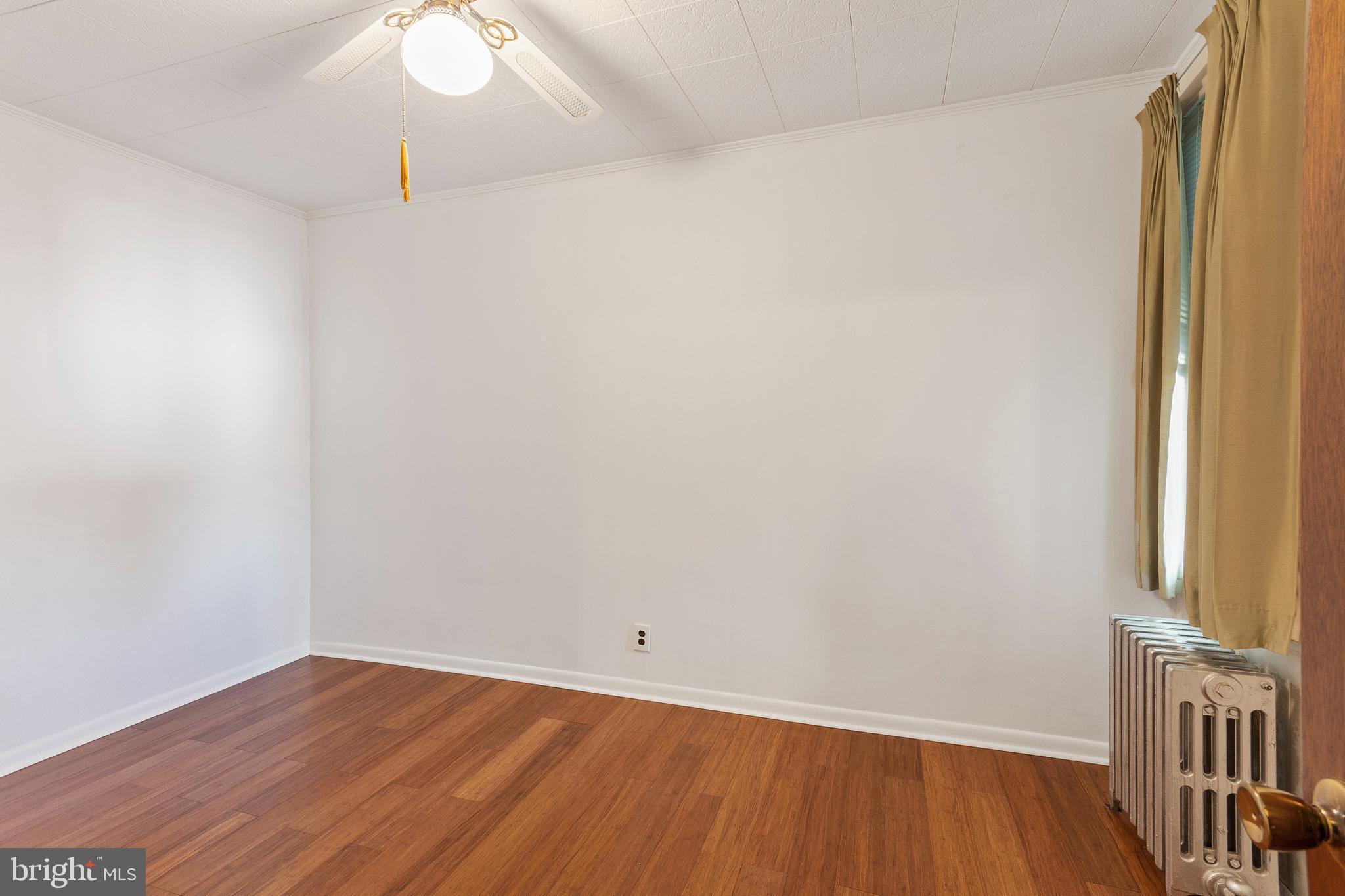 3346 Edgemont Street Philadelphia, PA 19134 - Photo 15 of 24 Great guest room sizes can double as flex space