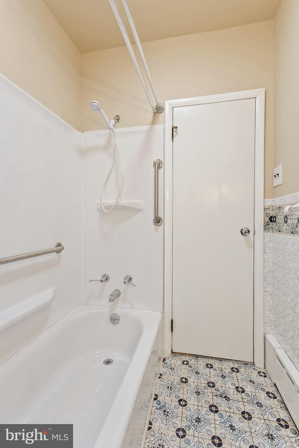 3346 Edgemont Street Philadelphia, PA 19134 - Photo 21 of 24 Updated bath with beautiful ceramic