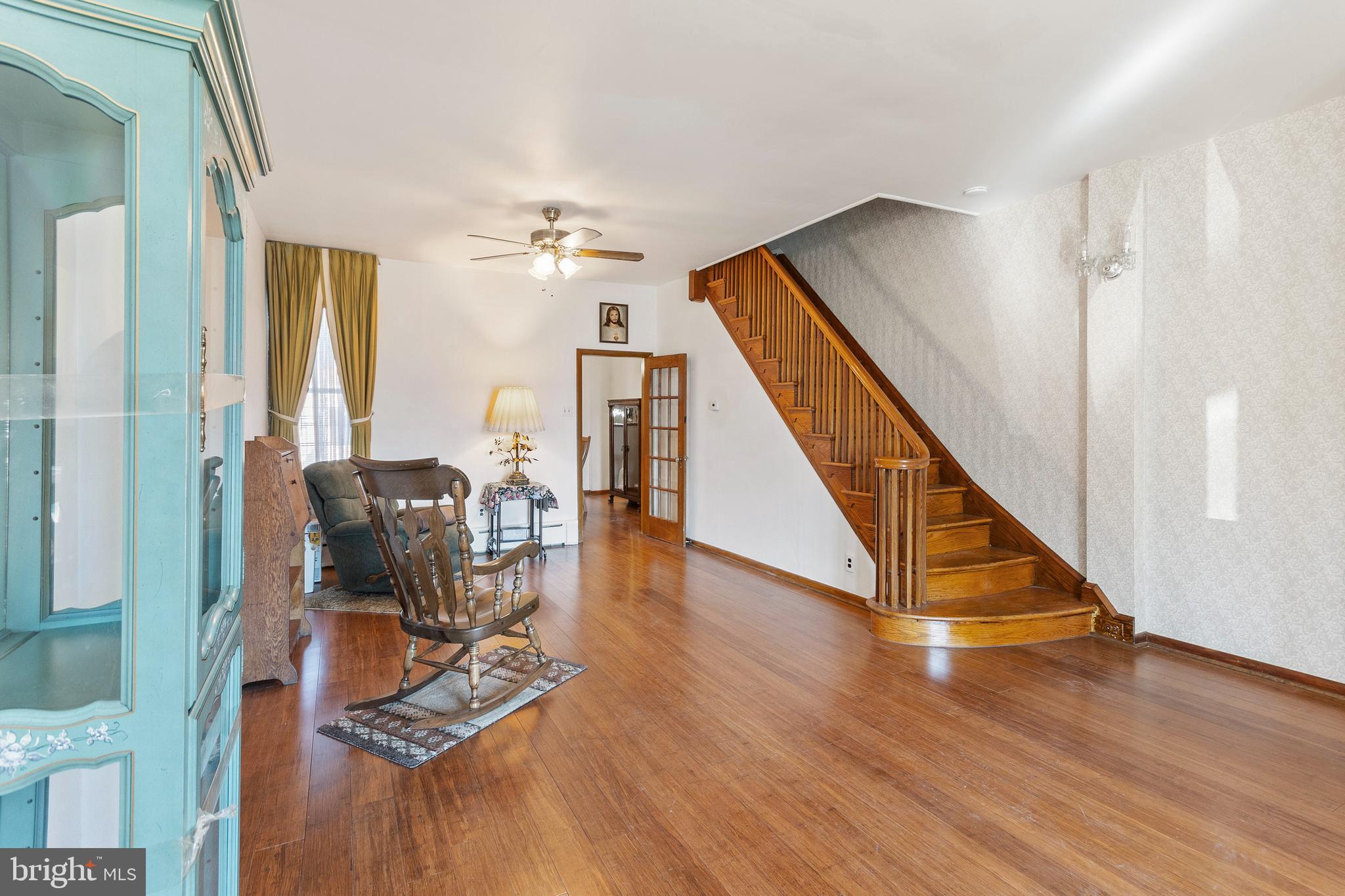 3346 Edgemont Street Philadelphia, PA 19134 - Photo 5 of 24 Wide-open living room with gorgeous bamboo floors