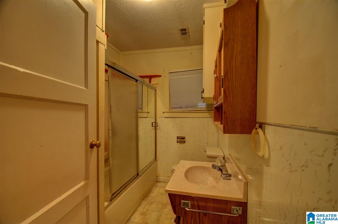 102 Pinedale Road Clanton, AL 35045 - Photo 15 of 32