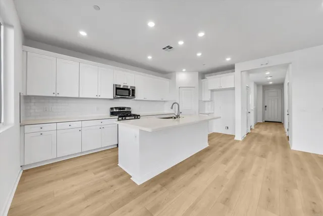 $3,450 | 34566 Sakura Lane, Winchester, CA 92596