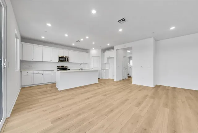 $3,450 | 34566 Sakura Lane, Winchester, CA 92596