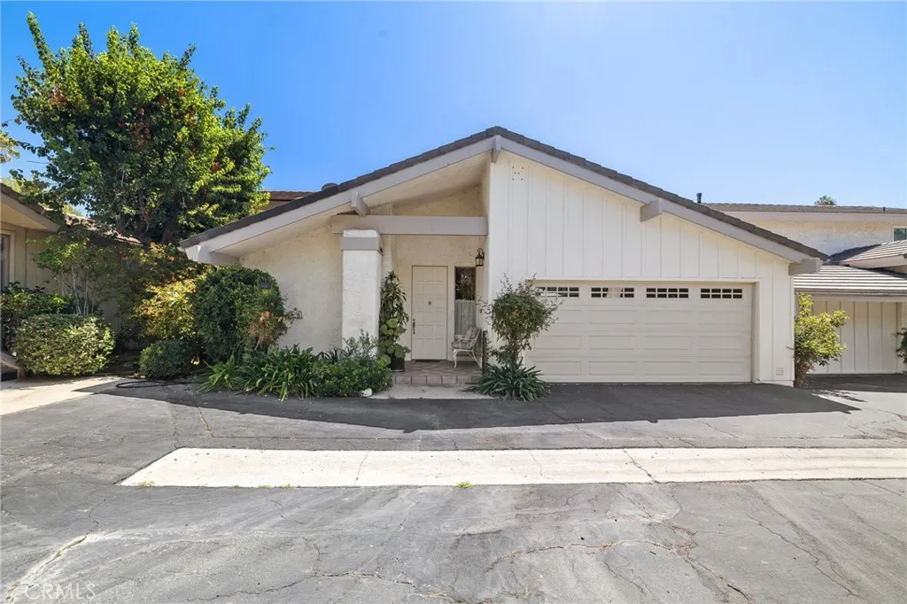 1406 Valley View Road Glendale, CA 91202 - Photo 1 of 1
