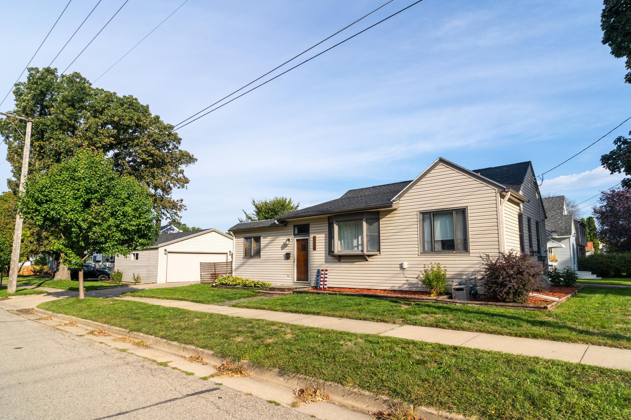 423 11th Street Southeast Rochester, MN 55904 - Photo 1 of 1