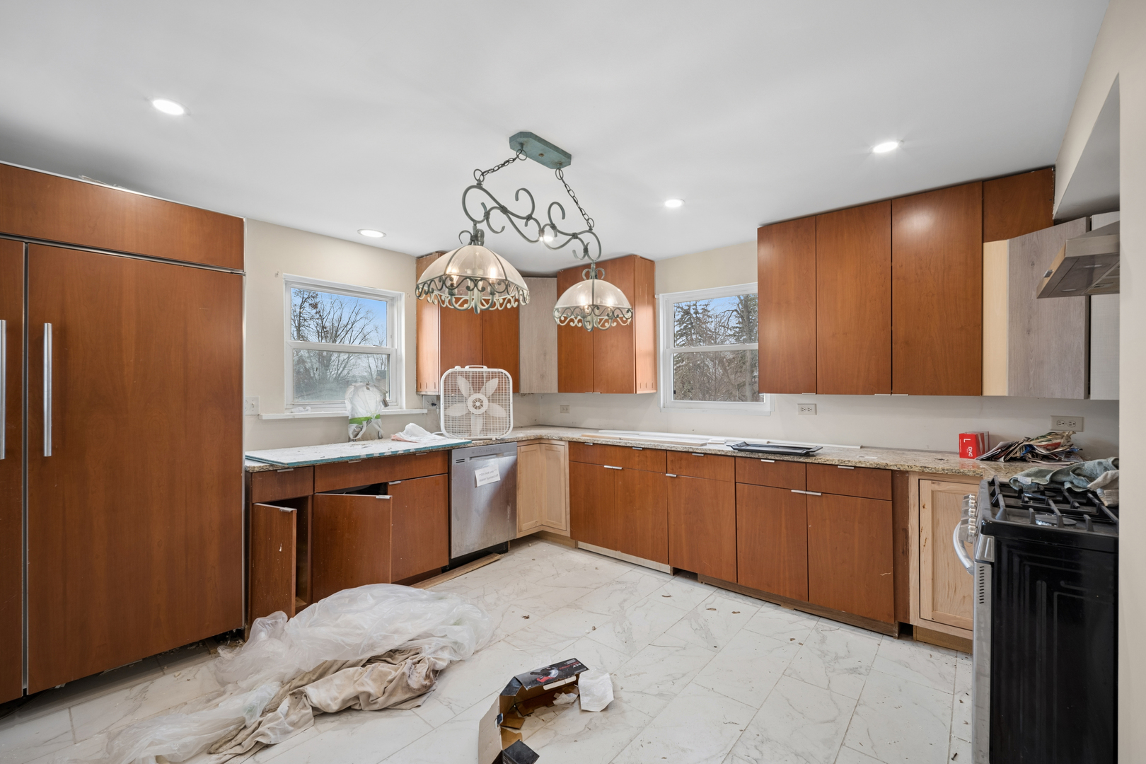 9 Center Road Streamwood, IL 60107 - Photo 12 of 19