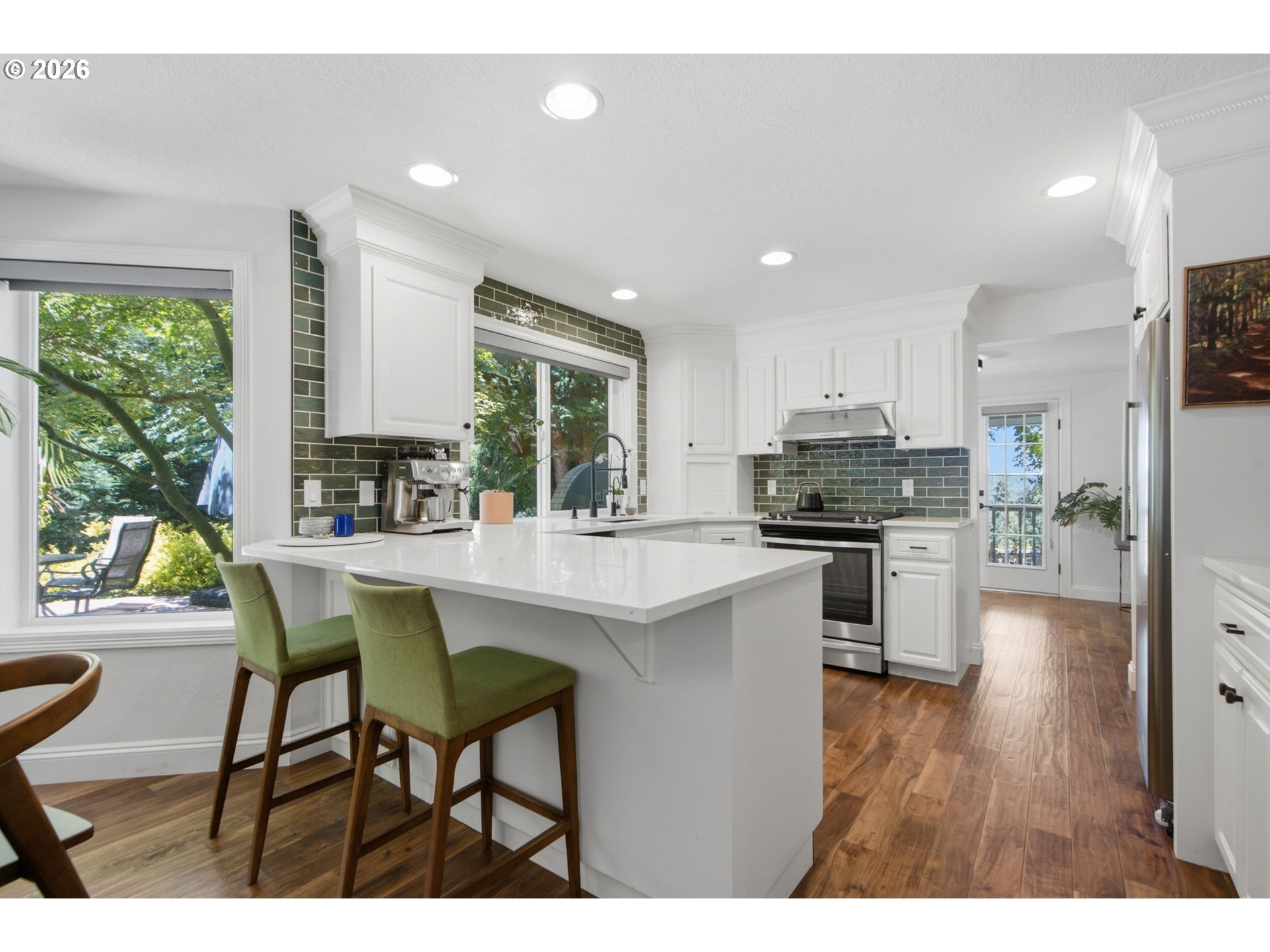 4875 Southeast Hill Road Milwaukie, OR 97267 - Photo 9 of 48