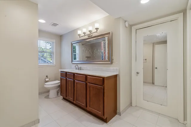 $489,000 | 416 Elwood Lane, Memphis, TN 38117