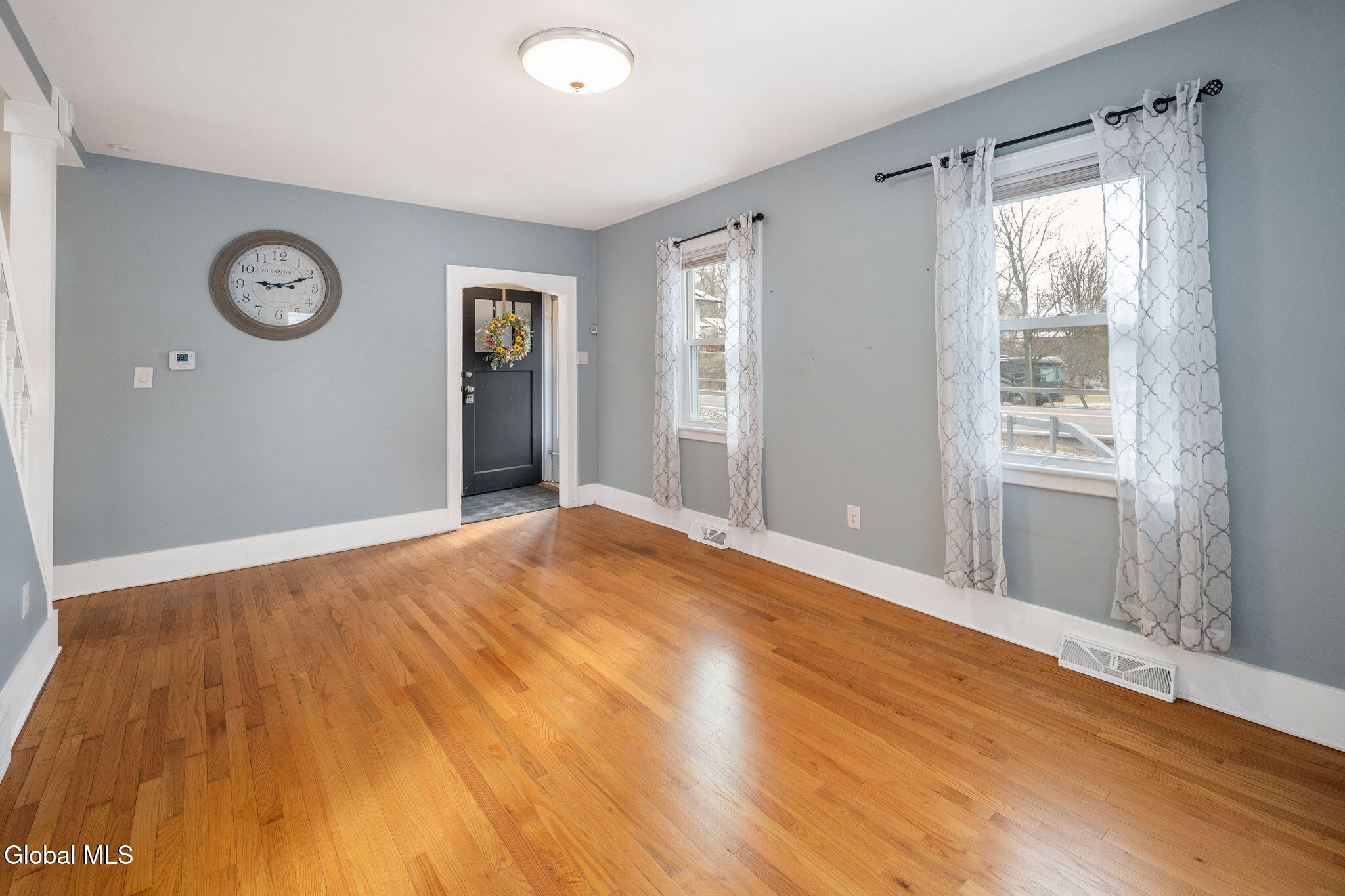 667 Feura Bush Road Bethlehem, NY 12054 - Photo 5 of 37 6-667FeuraBushRd_06