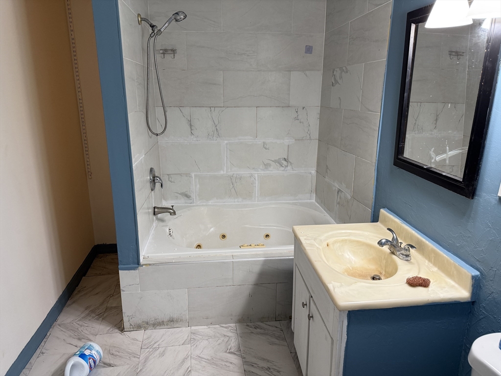 37 Rodney Street, Unit 1 Worcester, MA 01605 - Photo 10 of 10