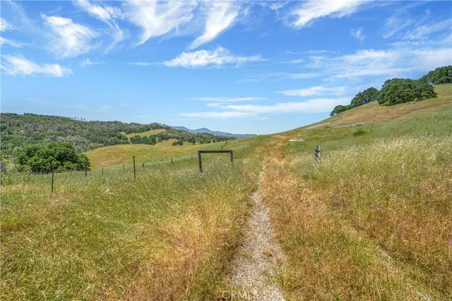 $440,000 | 19511 Oak Haven Road, Lower Lake, CA 95457