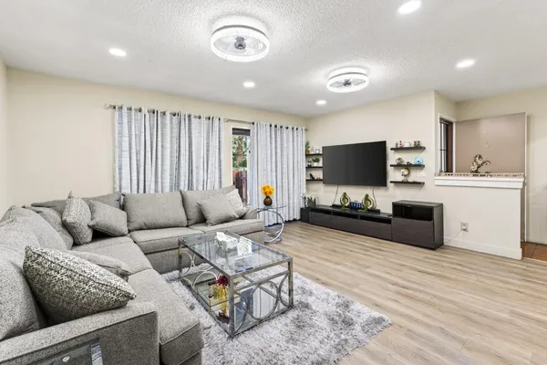 $399,000 | 38618 Country Terrace, Fremont, CA 94536