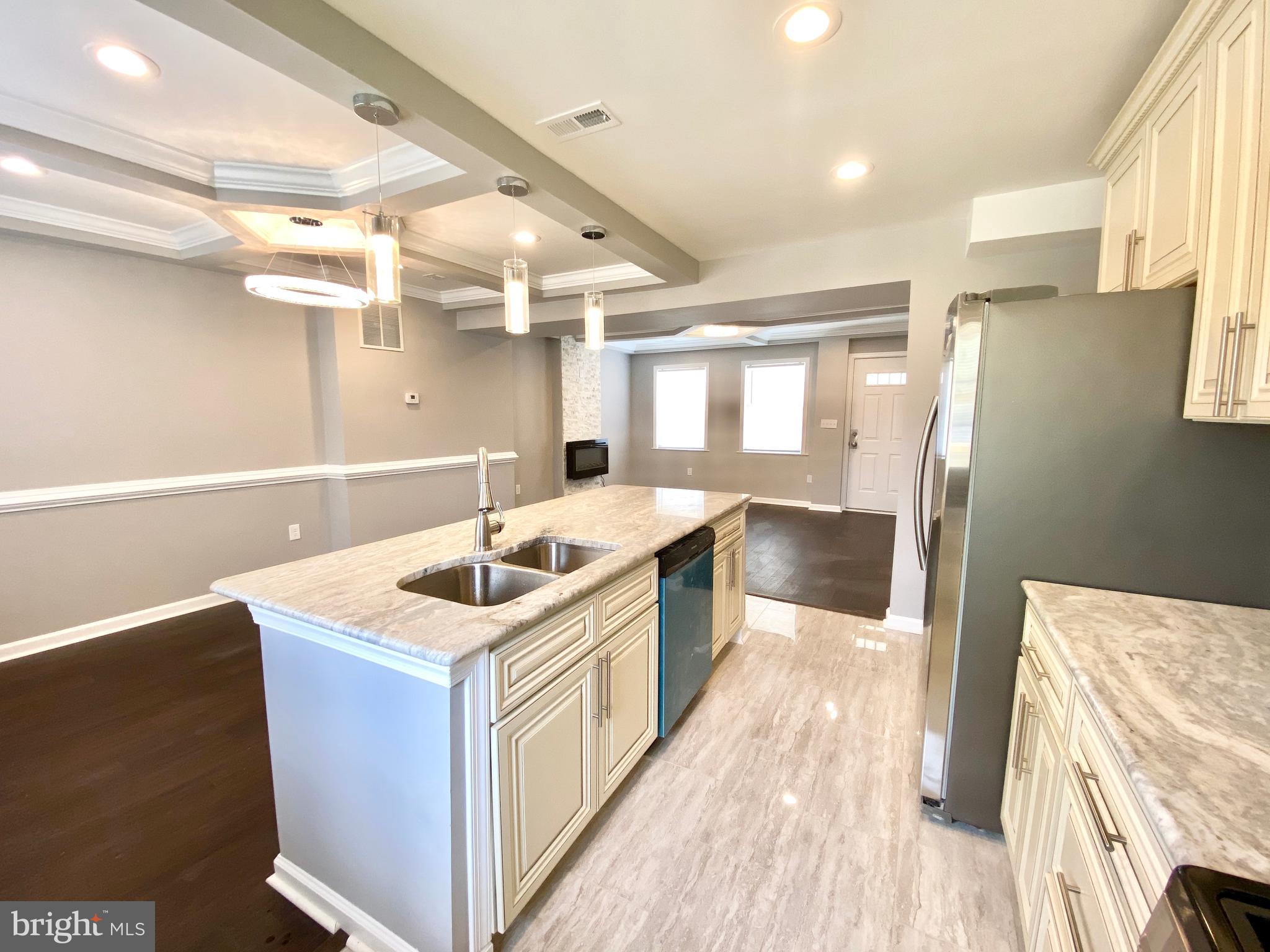 1304 Silverthorne Road Baltimore, MD 21239 - Photo 6 of 21