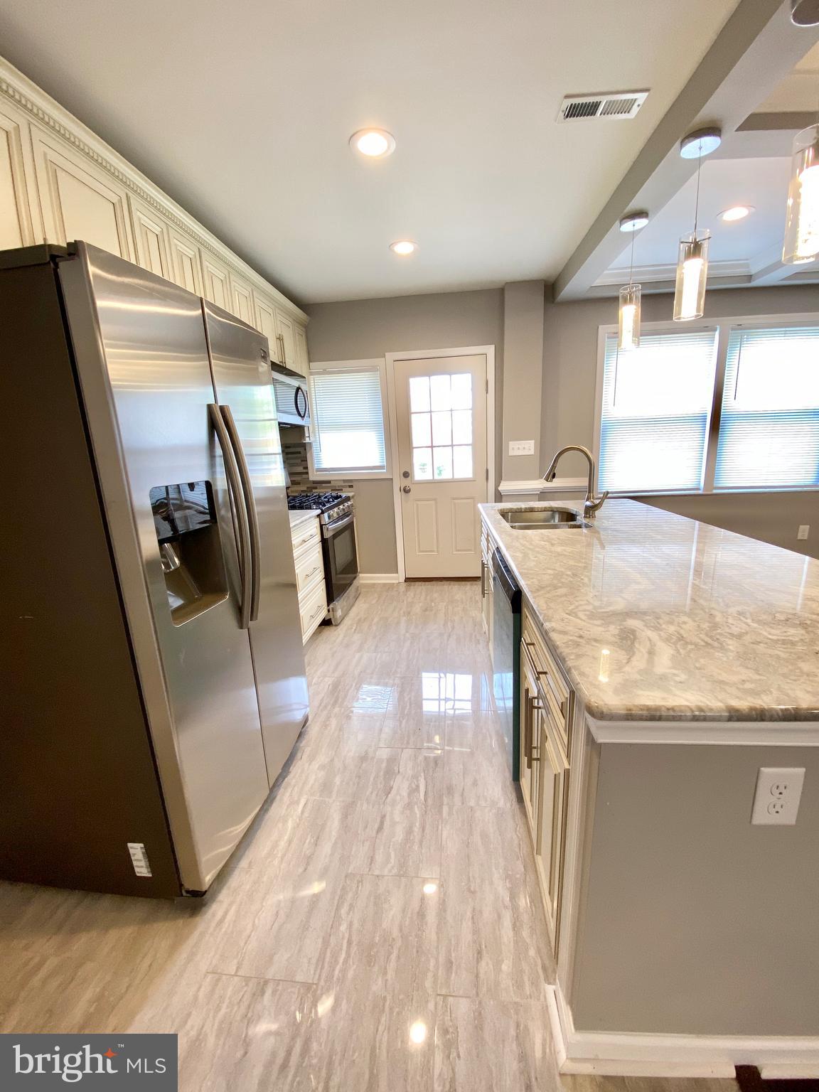 1304 Silverthorne Road Baltimore, MD 21239 - Photo 7 of 21