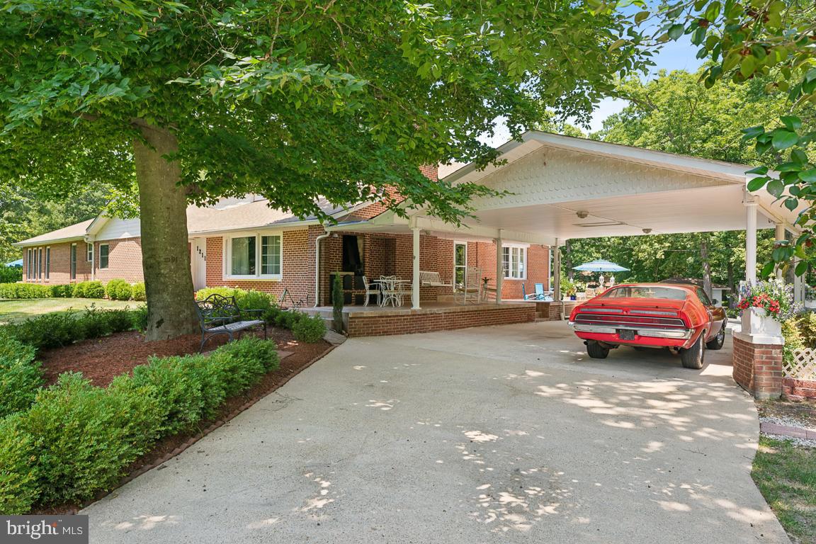 1211 Pine Lane Accokeek, MD 20607 - Photo 7 of 68