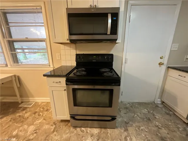 $1,650 | 2706 Wynnewood Drive, Greensboro, NC 27408