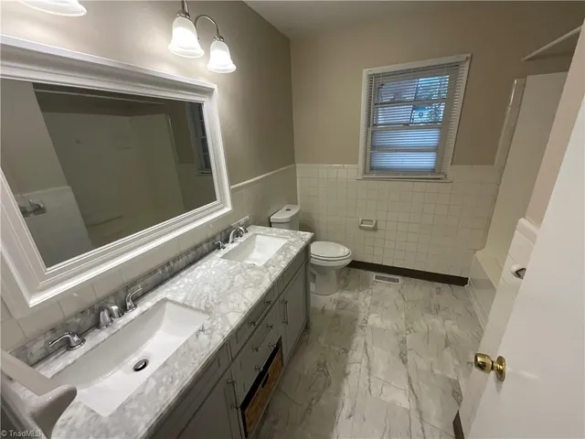 $1,650 | 2706 Wynnewood Drive, Greensboro, NC 27408