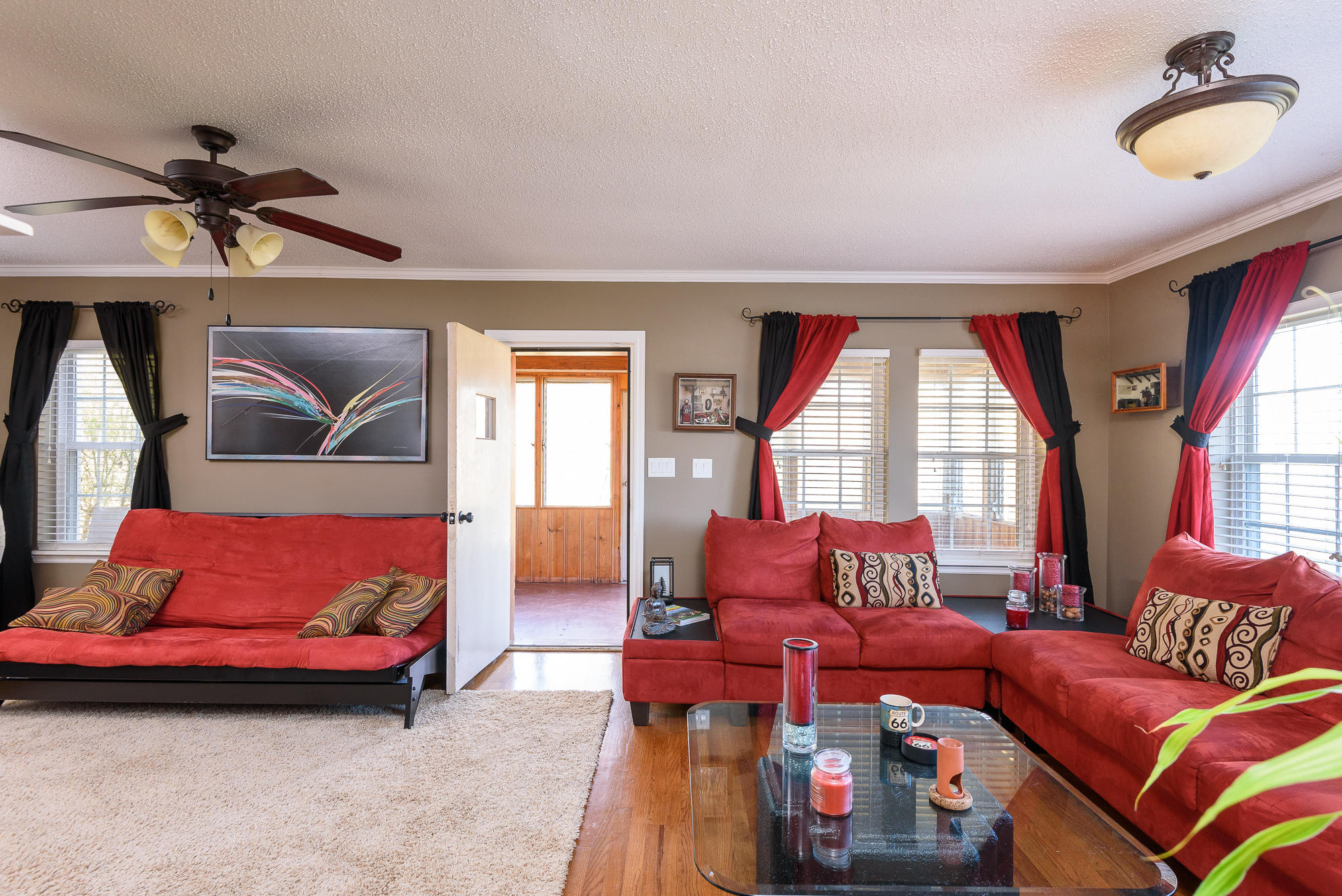 8826 Igou Gap Road Chattanooga, TN 37421 - Photo 11 of 34 living_4