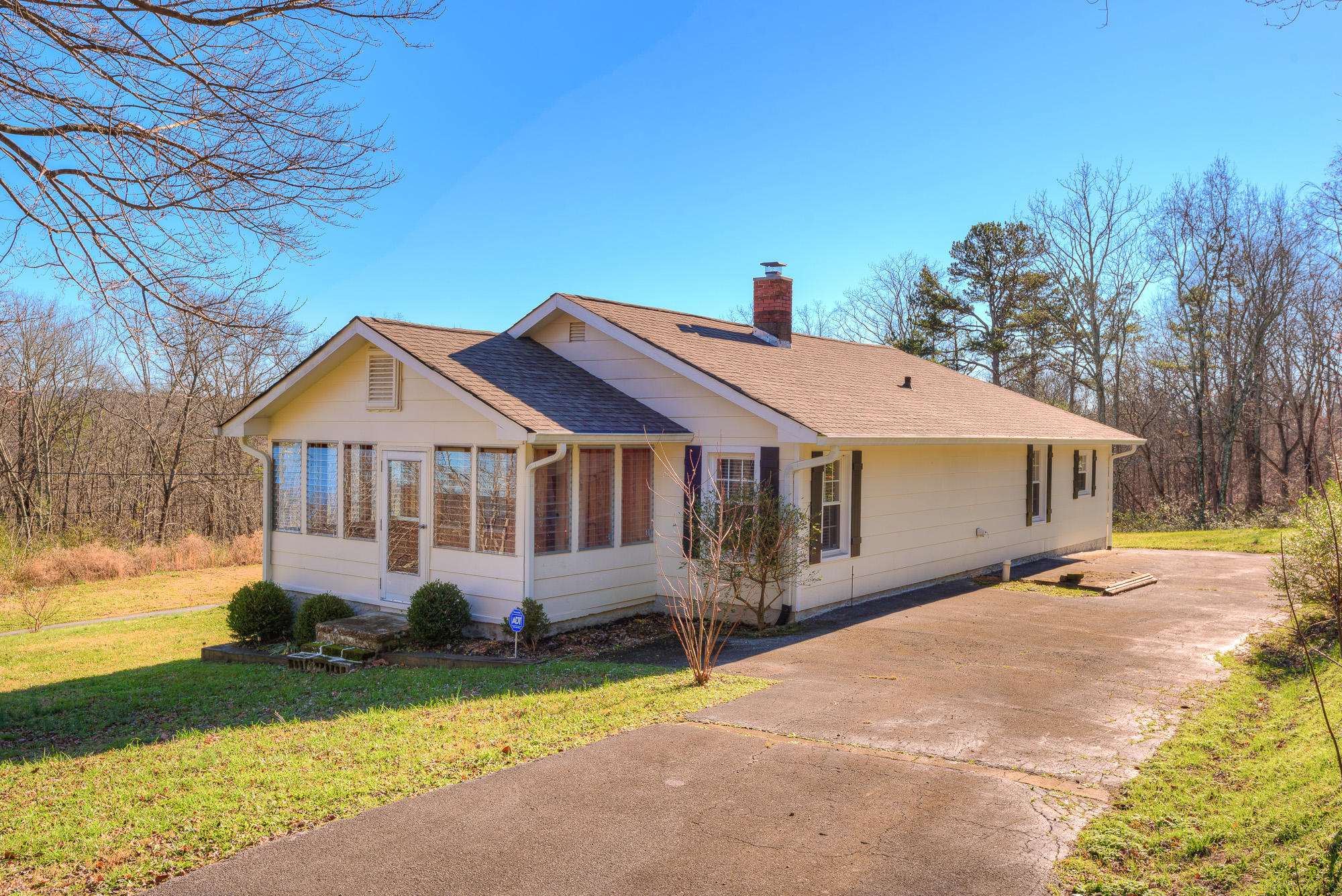 8826 Igou Gap Road Chattanooga, TN 37421 - Photo 24 of 34 xback_1