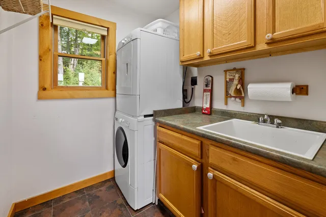 $949,000 | 157 Dartt Hill Road, Bethel, VT 05032