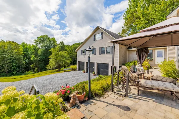 $949,000 | 157 Dartt Hill Road, Bethel, VT 05032