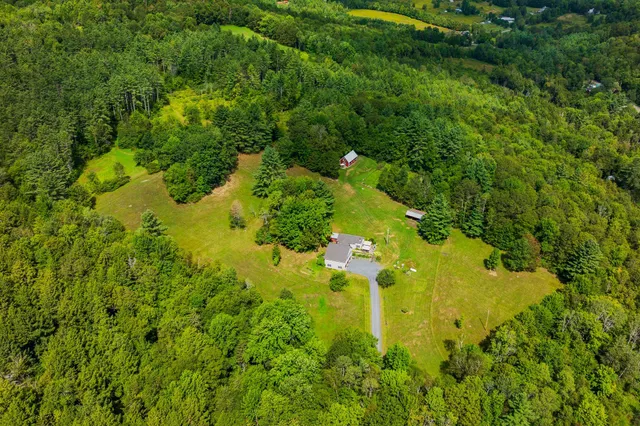$949,000 | 157 Dartt Hill Road, Bethel, VT 05032