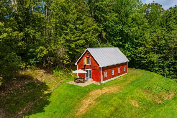 $949,000 | 157 Dartt Hill Road, Bethel, VT 05032