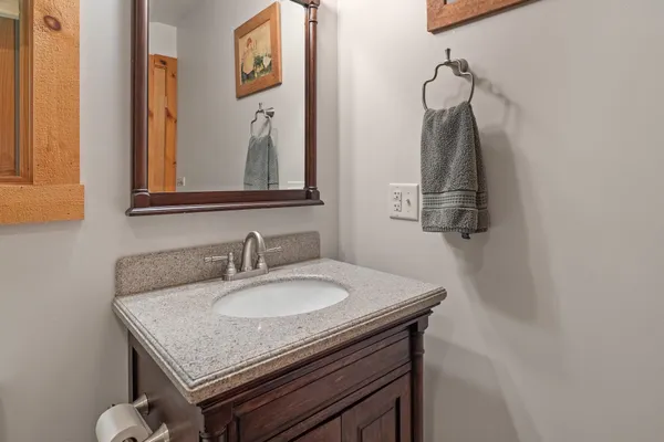 $949,000 | 157 Dartt Hill Road, Bethel, VT 05032