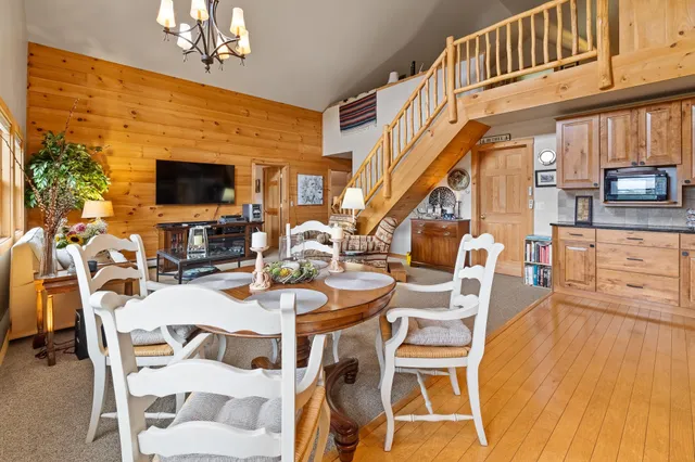 $949,000 | 157 Dartt Hill Road, Bethel, VT 05032