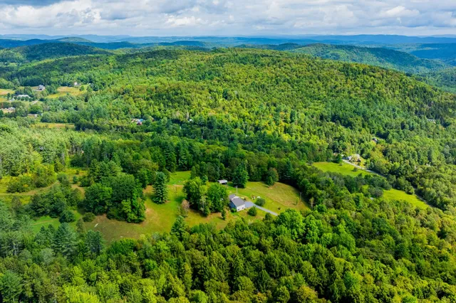 $949,000 | 157 Dartt Hill Road, Bethel, VT 05032