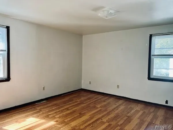 $1,800 | 199 Fairgreen Drive, Unit RIGHT, Amherst, NY 14228