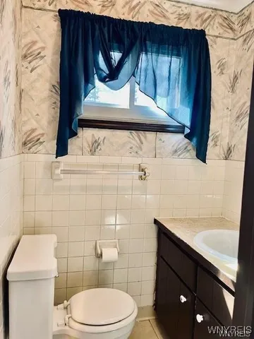 $1,800 | 199 Fairgreen Drive, Unit RIGHT, Amherst, NY 14228