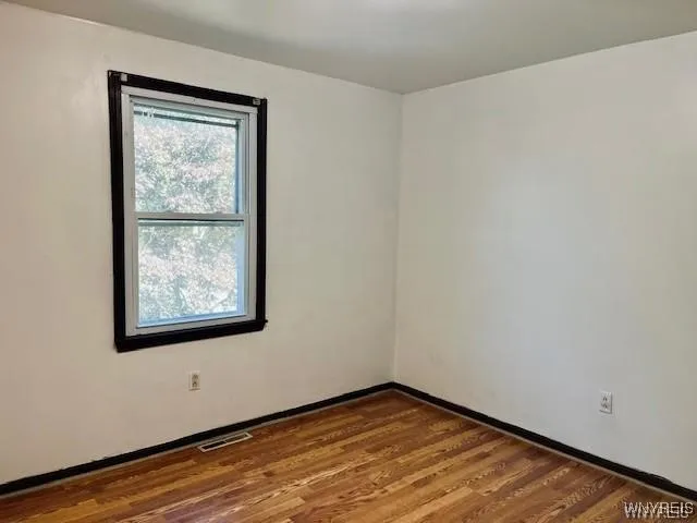 $1,800 | 199 Fairgreen Drive, Unit RIGHT, Amherst, NY 14228