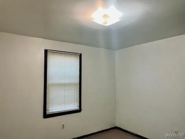 $1,800 | 199 Fairgreen Drive, Unit RIGHT, Amherst, NY 14228