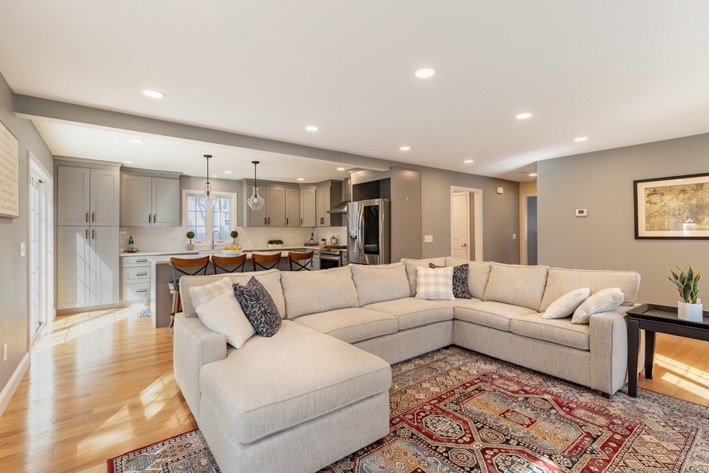 97 Batchelder Road Reading, MA 01867 - Photo 14 of 42