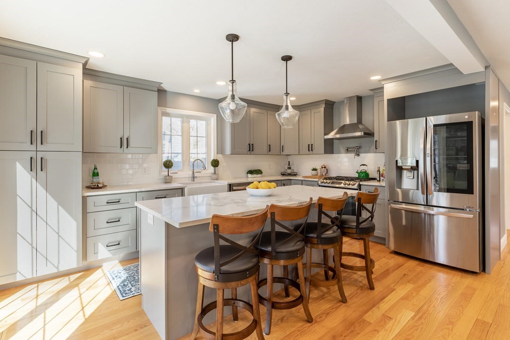 97 Batchelder Road Reading, MA 01867 - Photo 15 of 42