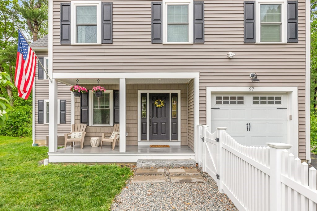 97 Batchelder Road Reading, MA 01867 - Photo 3 of 42