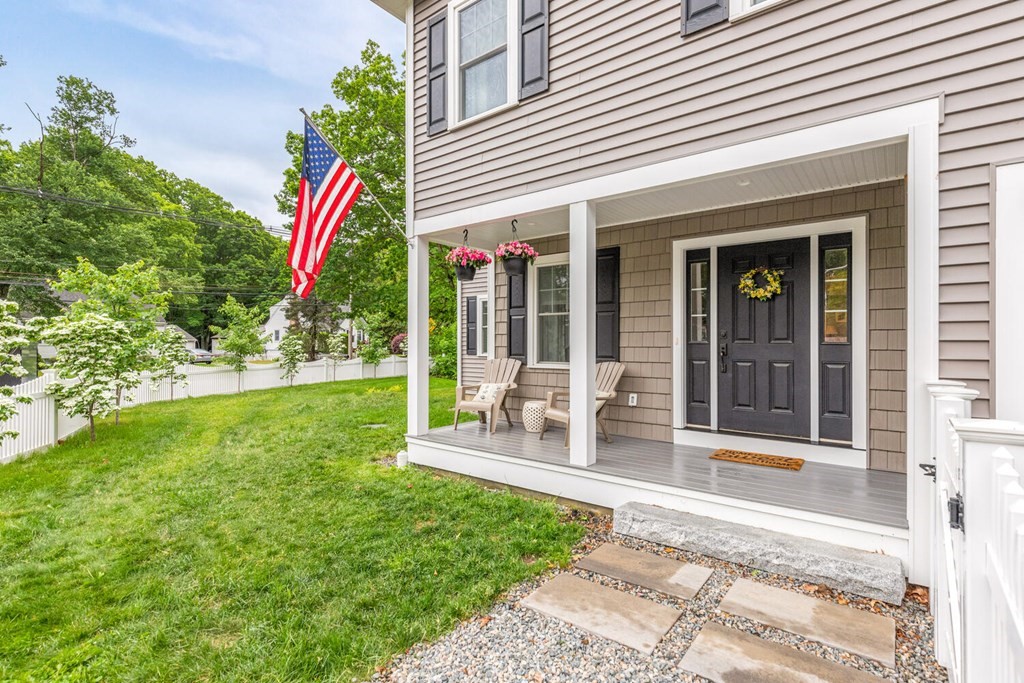 97 Batchelder Road Reading, MA 01867 - Photo 4 of 42