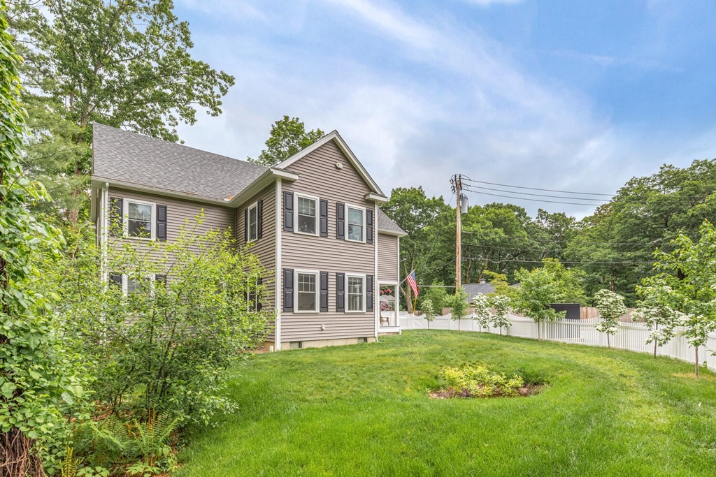 97 Batchelder Road Reading, MA 01867 - Photo 42 of 42