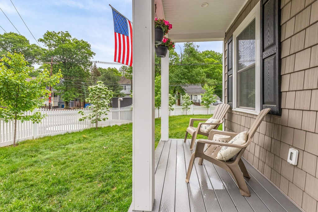 97 Batchelder Road Reading, MA 01867 - Photo 5 of 42