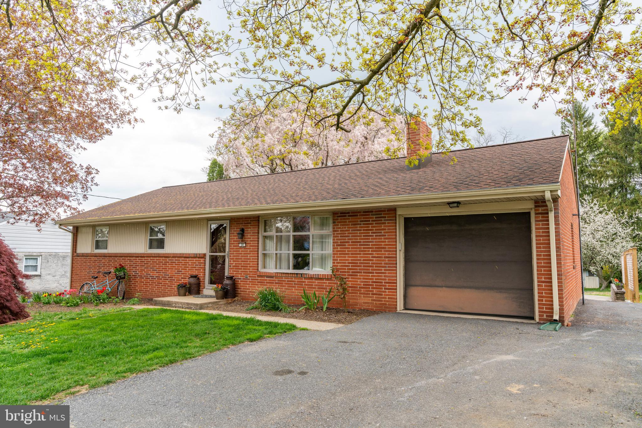 20 Wolf Road Akron, PA 17501 - Photo 4 of 40