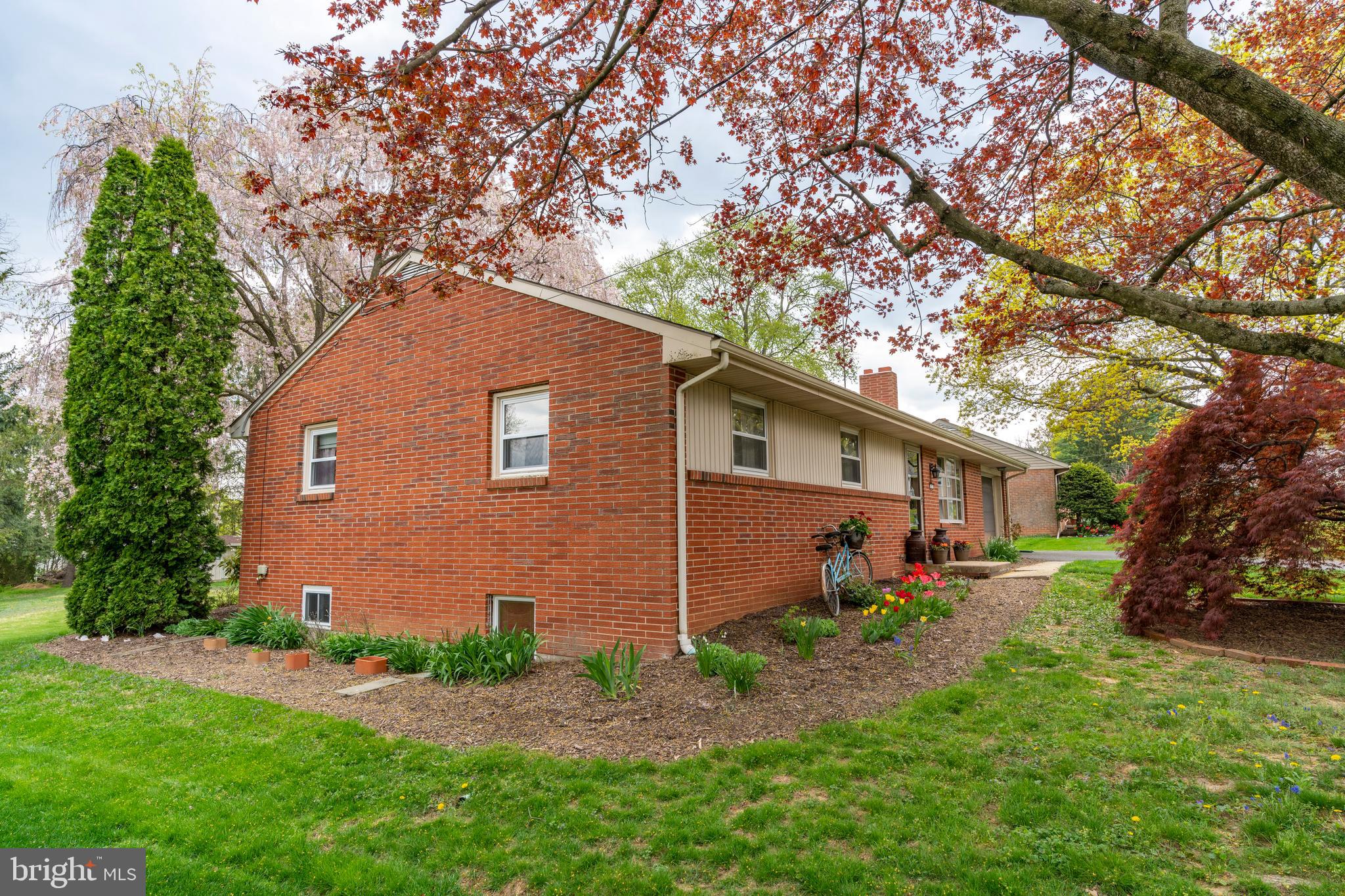 20 Wolf Road Akron, PA 17501 - Photo 7 of 40